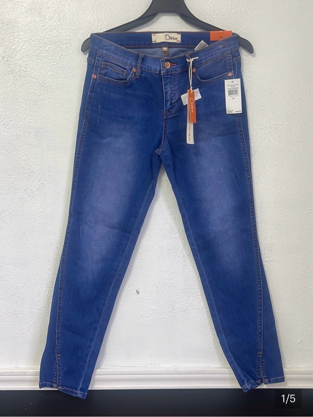 Dittos Women's Skinny Jeans in Deep Blue Wash New with tags
